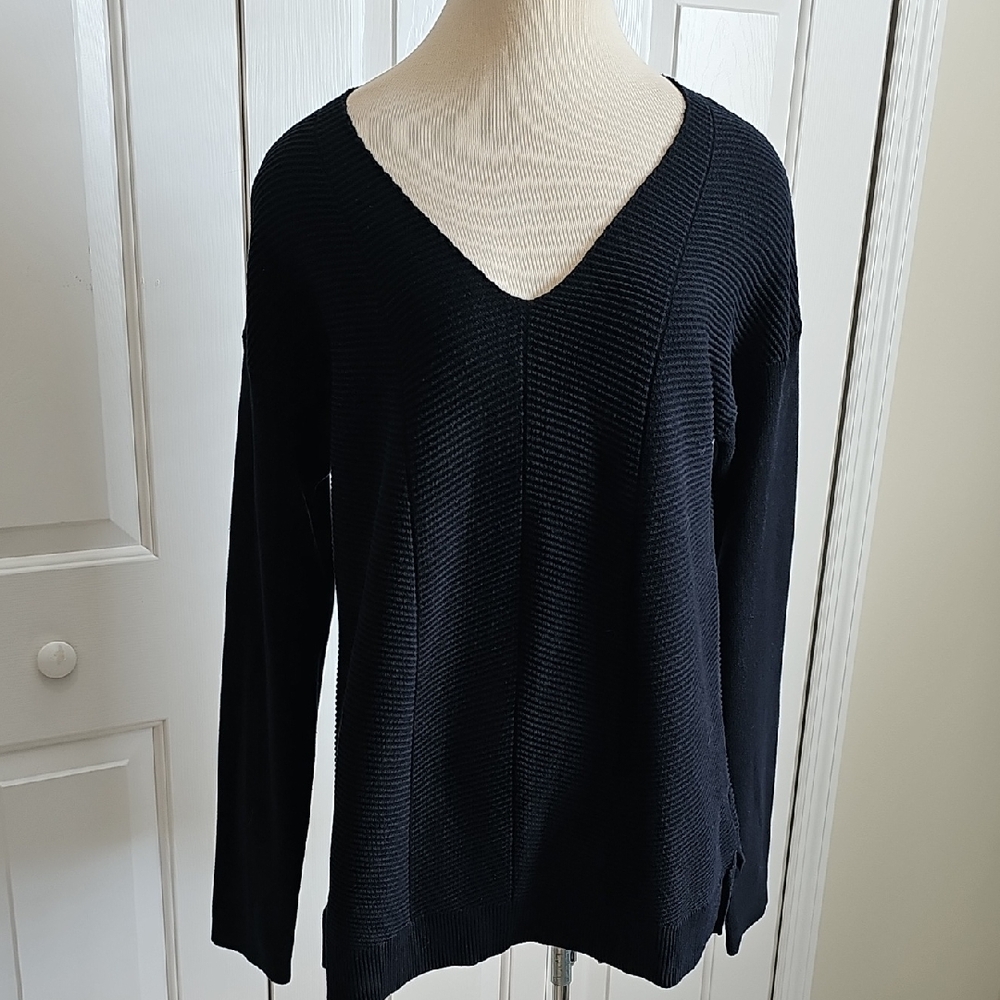 Calvin Klein Jeans Womens XL navy Blue V neck Pop Over Sweater.